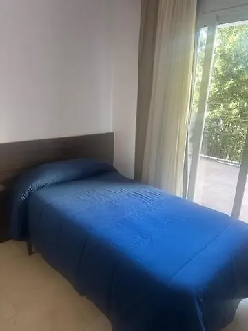 Hostal Trevol Torello Guest house