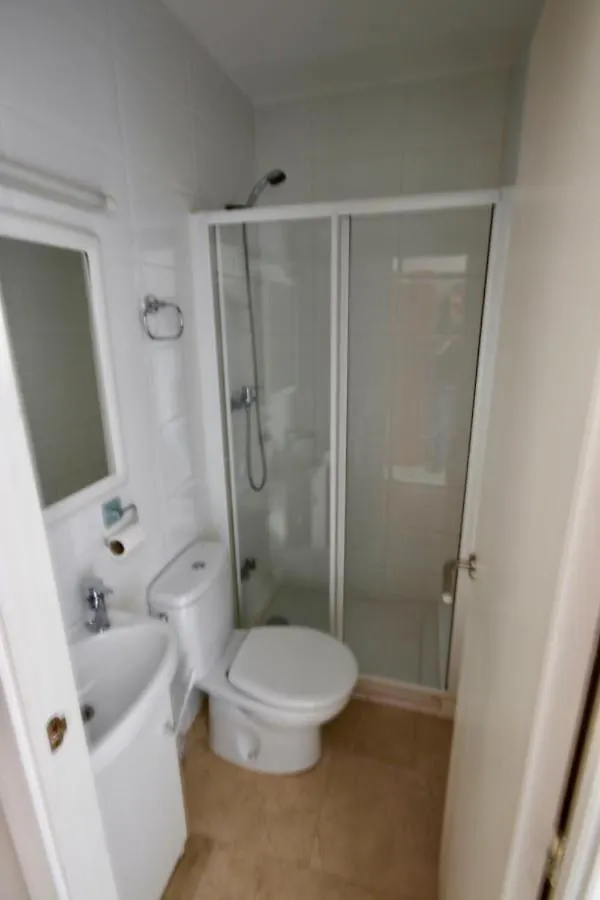 Guest house Hostal Trevol Torello