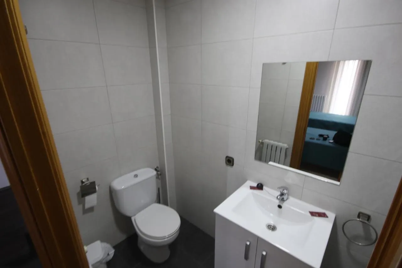 Hostal Trevol Torello 0*,